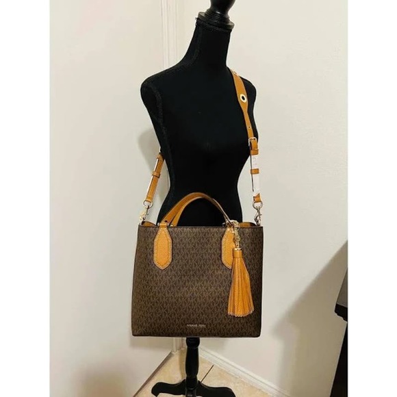 Michael Kors Brooklyn Ladies Large Brown Canvas Satchel Bag - Picture 4 of 16